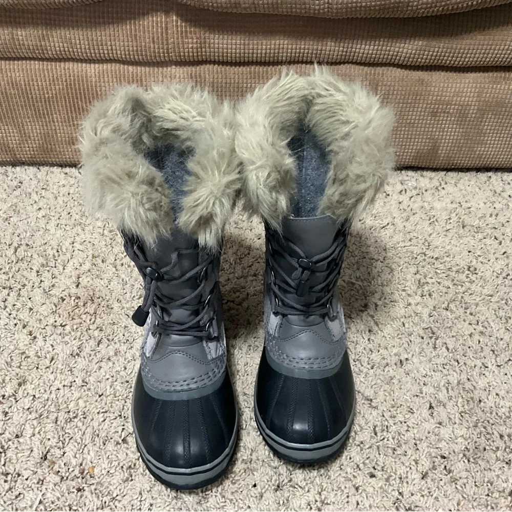 Sorel Gray and Black Boots with leather womens Size 5 - Picture 5 of 16